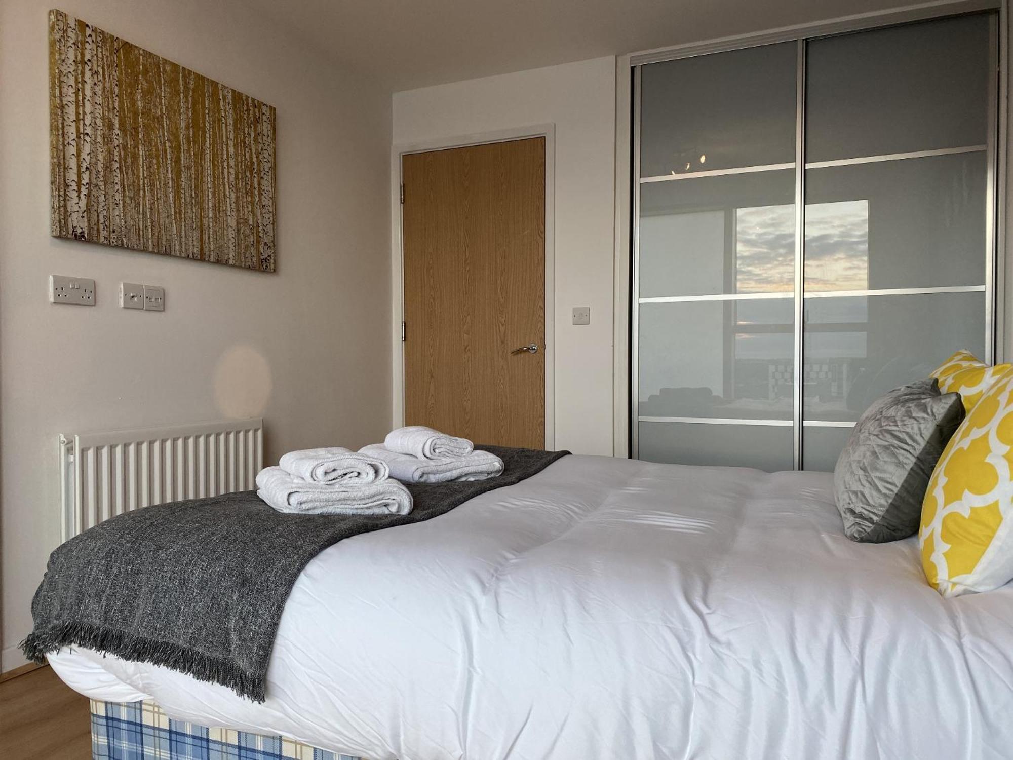 Tailor That Property - Chelsea House Milton Keynes Rum bild